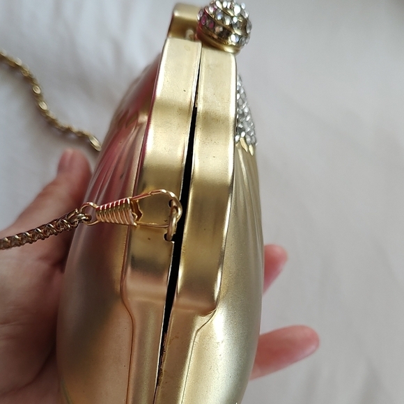 VINTAGE Brushed Gold Tone Crossbody Bag with Rhinestone Embellishment SALE! - Picture 10 of 10